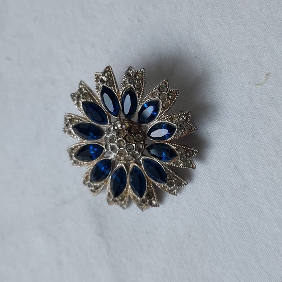 Blue sapphire Rhinestone and diamond 💎 pin brooch antique estate jewelry ✨️ - Picture 4 of 12